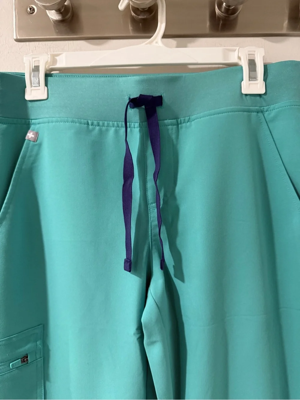 FIGS Zamora 2.0 Jogger Scrub Pants Green M Petite NWT